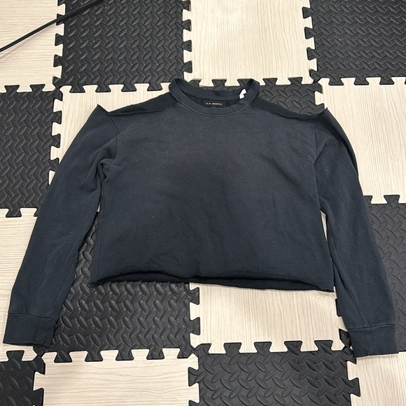 PacSun | L.A. Hearts Cold Shoulder Cutout Gray Sweatshirt - Picture 2 of 10